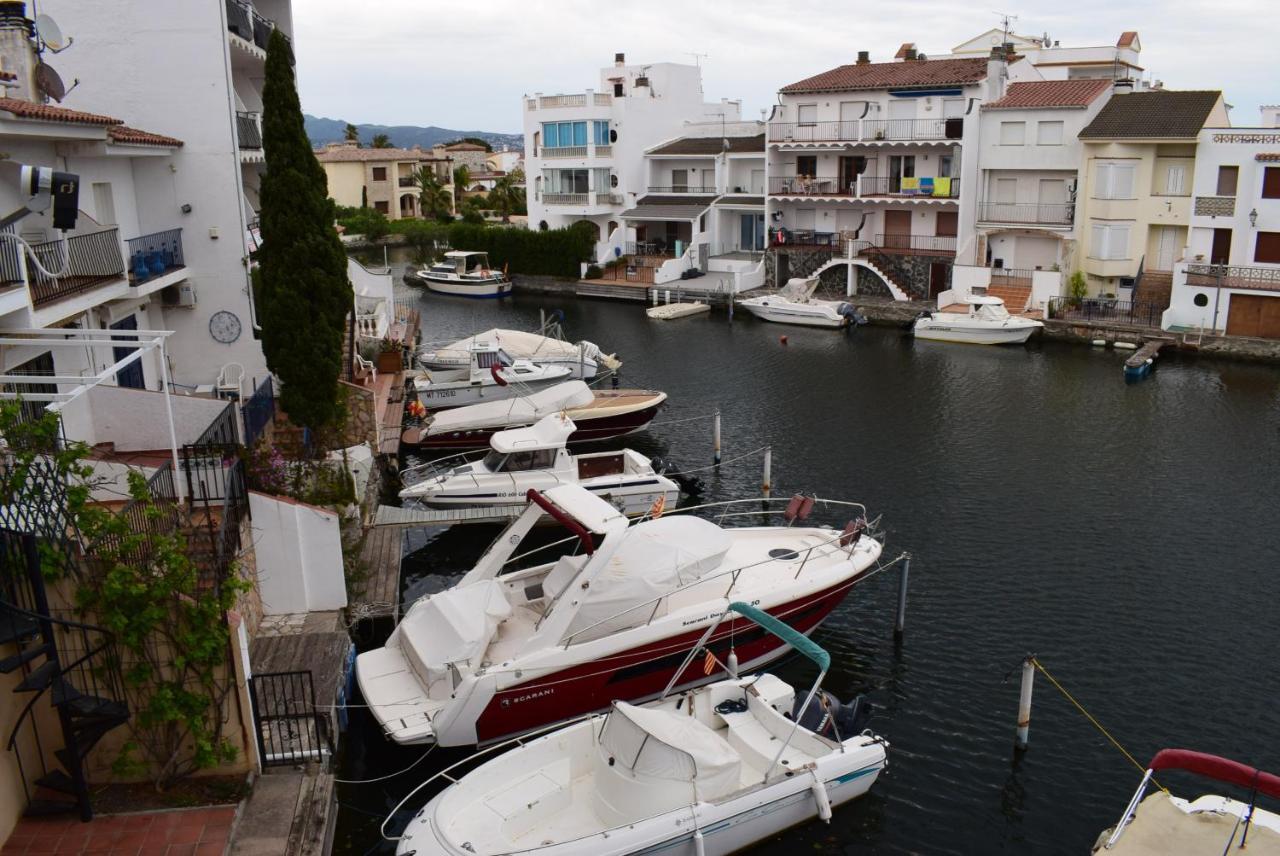 Apartamento Con Bonitas Vistas Al Canal Ref 337 Empuriabrava Extérieur photo